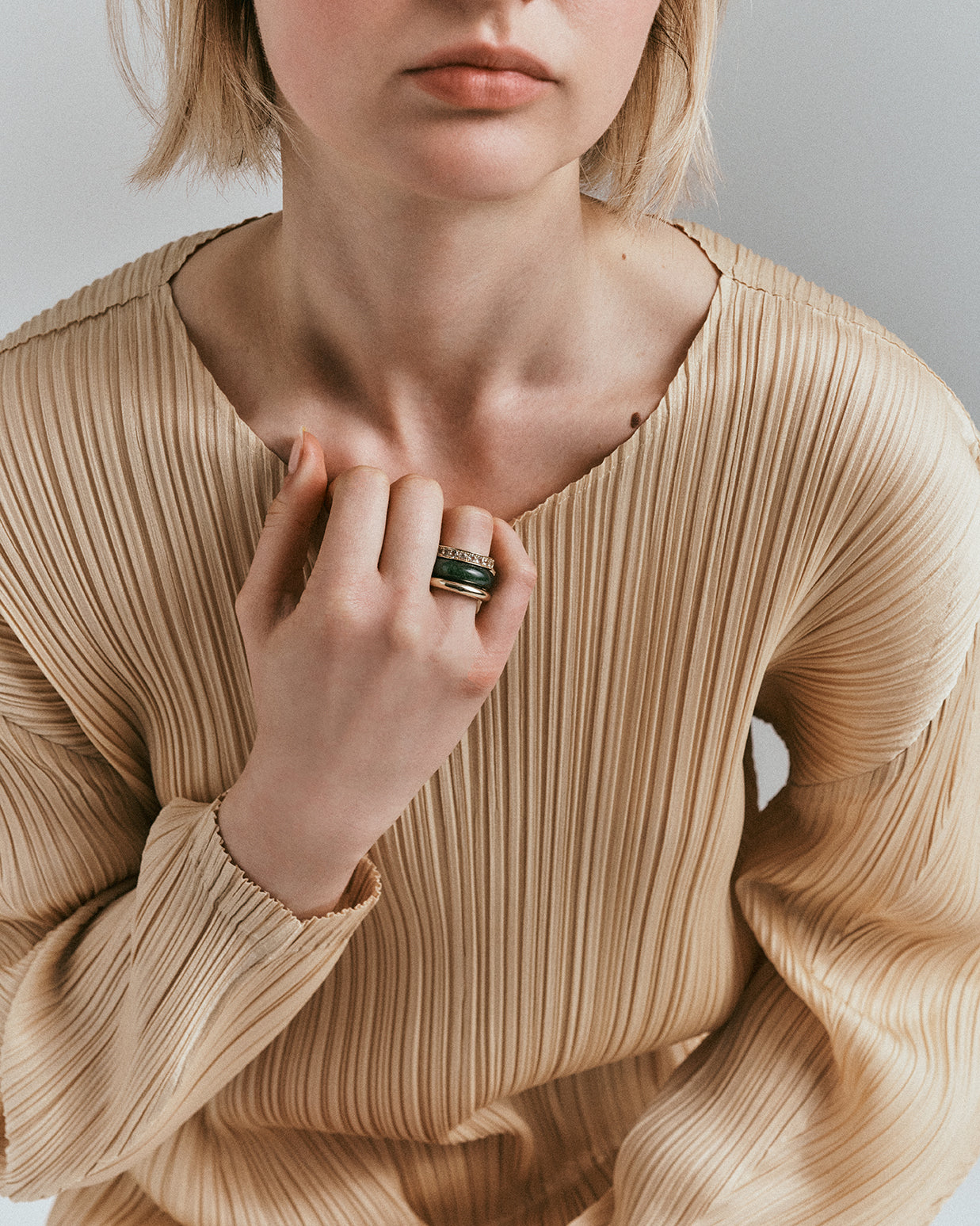 Single Line Green Amethyst Ring